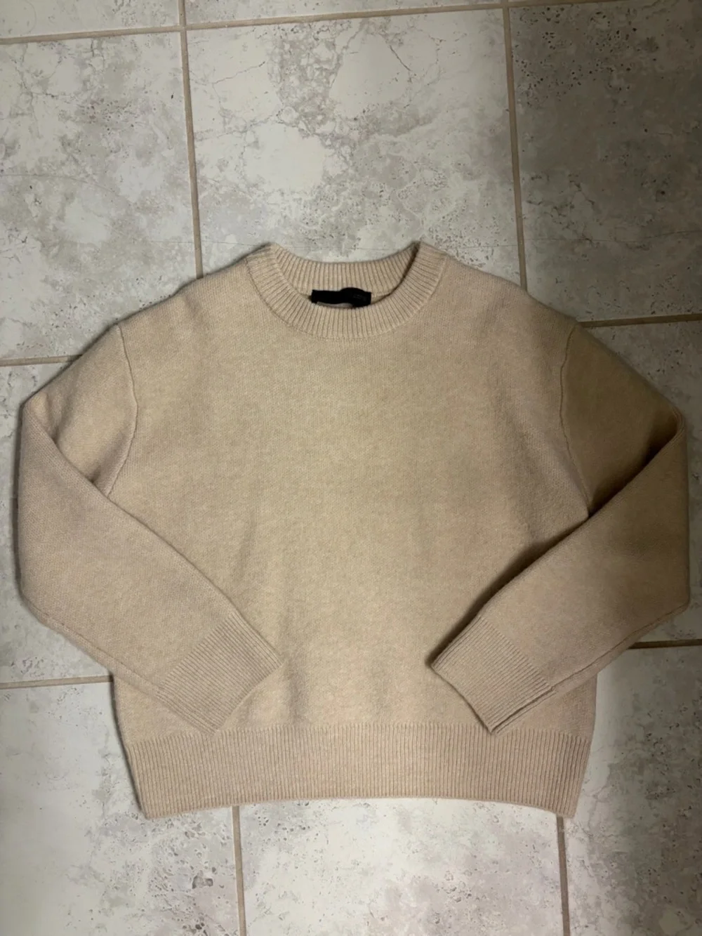 Zara | Wool Blend Crewneck Sweater in Cream | Sz XS (Fits like a S/M) - Picture 1 of 7